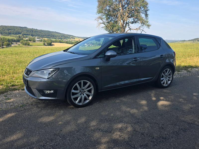 SEAT Ibiza FR Panorama SHZ Navi Alufelgen Bi-Xenon Leder-Alcantara — photo 4