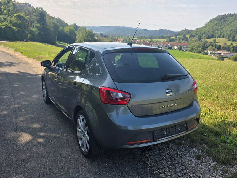 SEAT Ibiza FR Panorama SHZ Navi Alufelgen Bi-Xenon Leder-Alcantara — photo 7