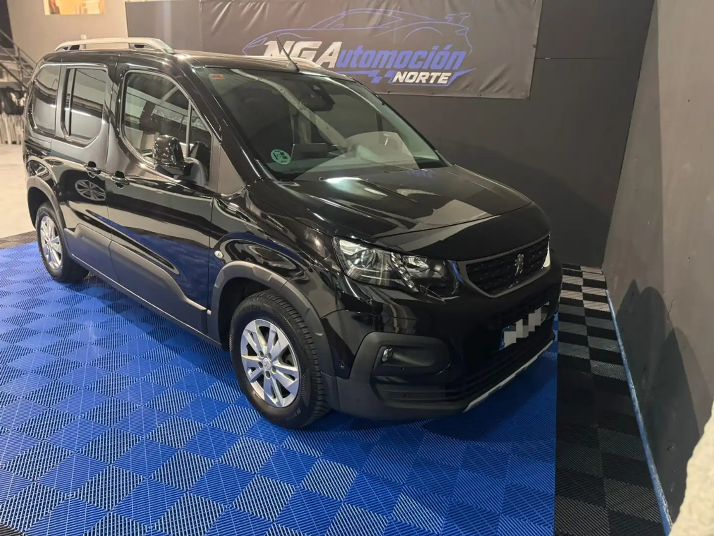 Peugeot Rifter 1.5BlueHDi S&S Long Active NAV+ 100 Negro - 2