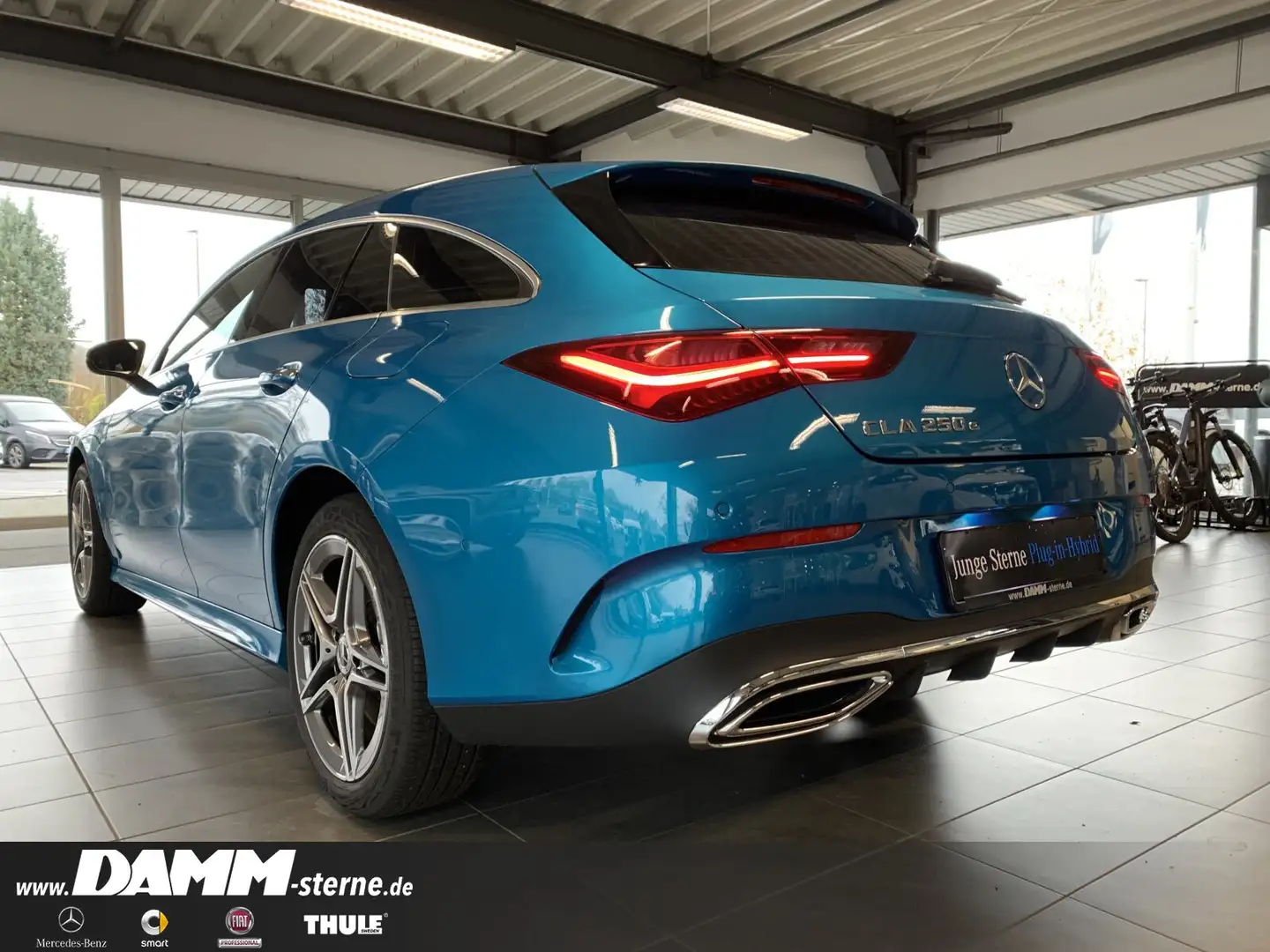 Mercedes-Benz CLA 250 CLA 250 e SB AMG Premium/FAP/Leder/AHK/Multibeam Blauw - 2