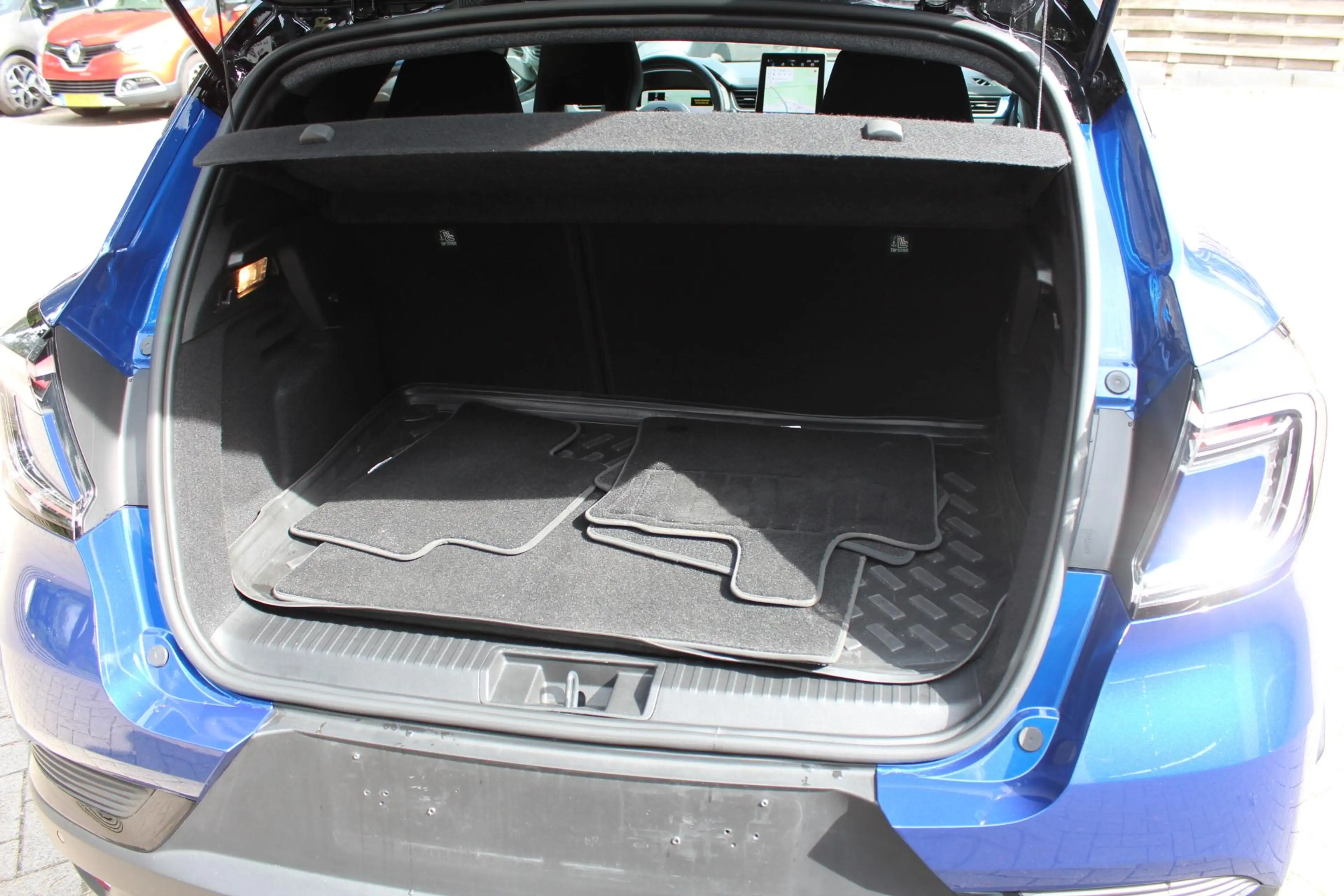 Renault Captur 1.6 E-Tech full hybrid 145 esprit Alpine — photo 14
