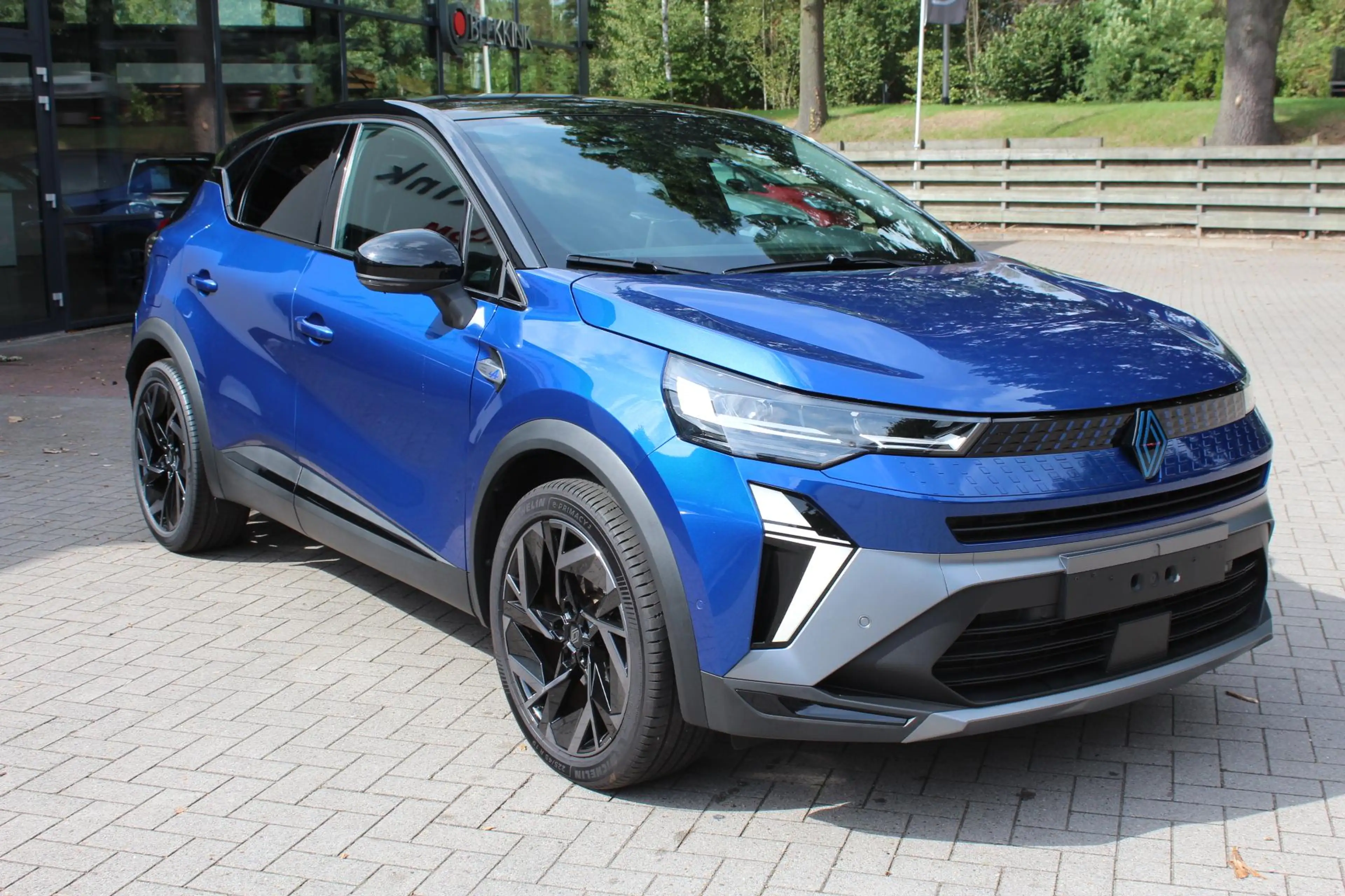 Renault Captur 1.6 E-Tech full hybrid 145 esprit Alpine — photo 2