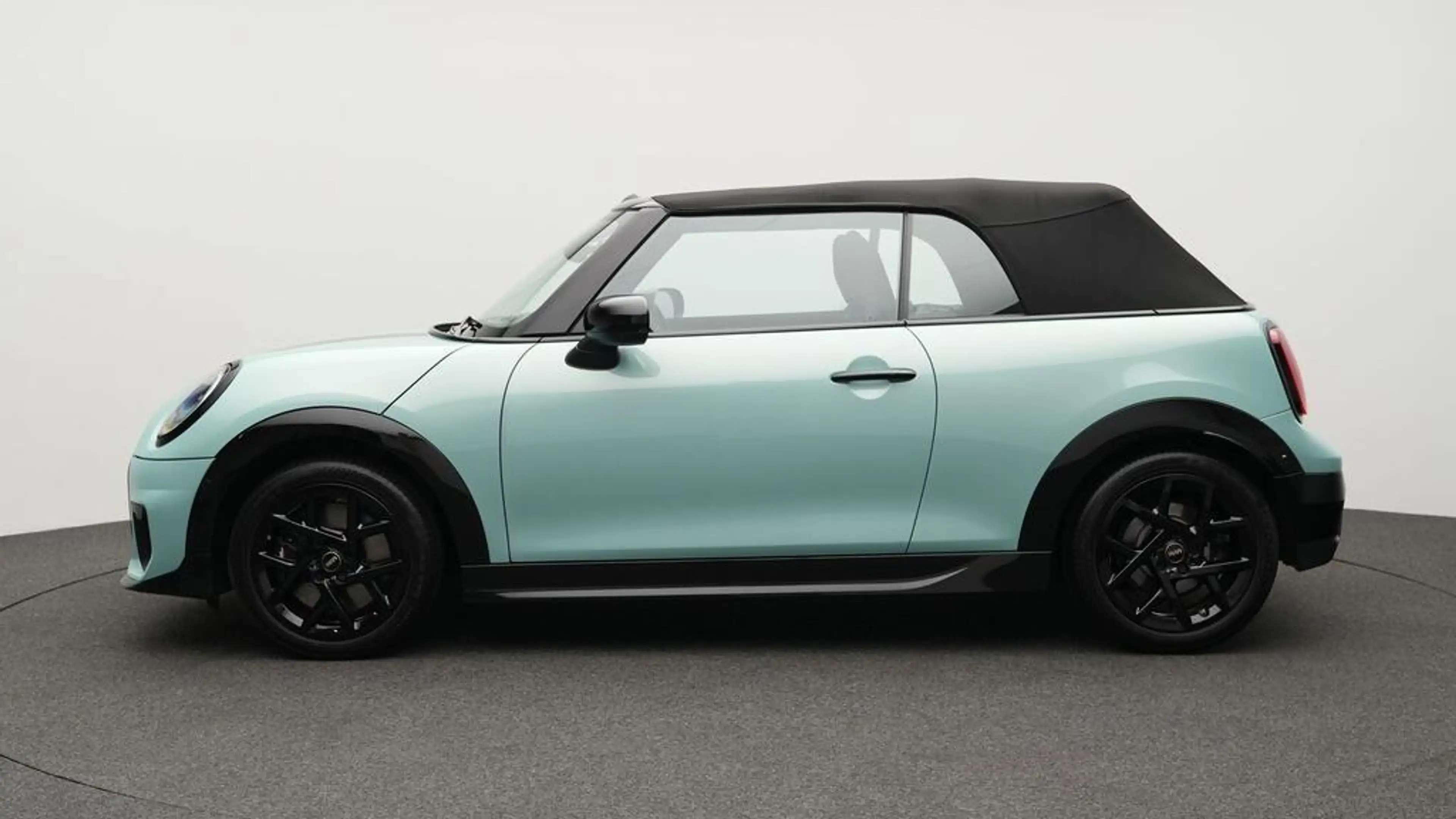 MINI Cooper C Cabrio John Cooper Works Trim — photo 3