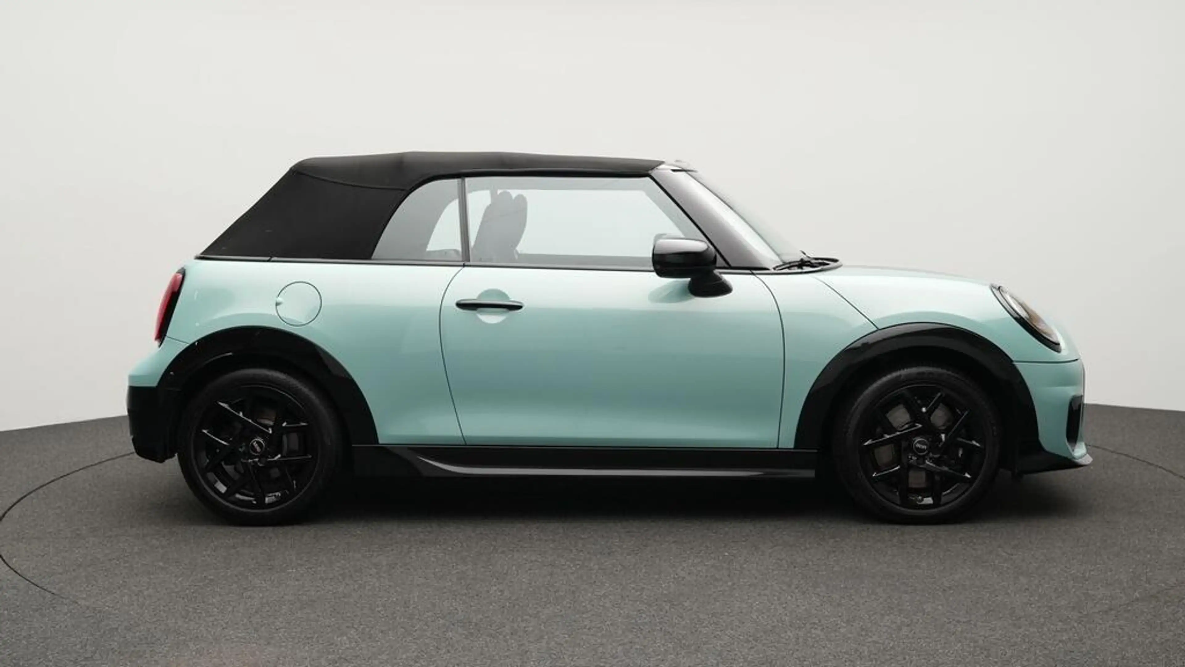 MINI Cooper C Cabrio John Cooper Works Trim — photo 2