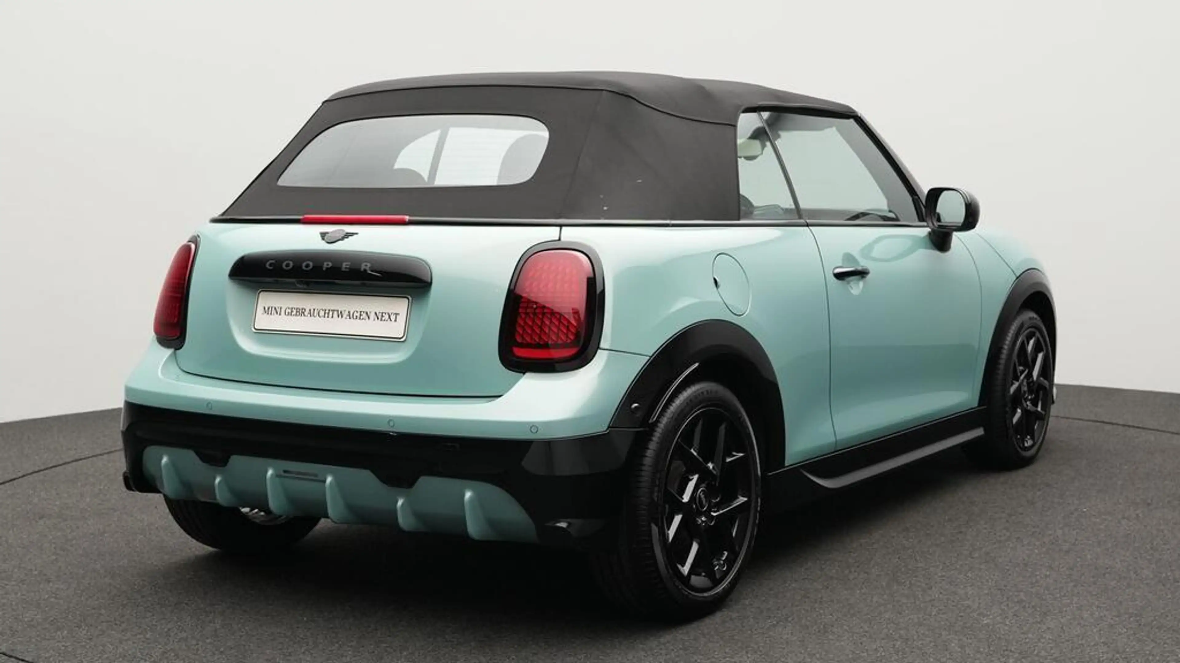 MINI Cooper C Cabrio John Cooper Works Trim — photo 4