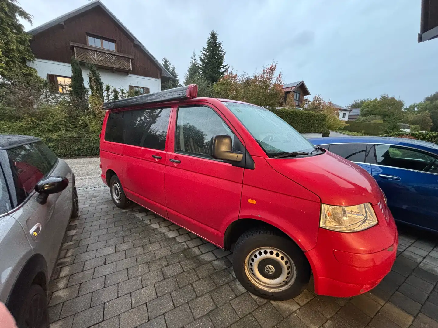 Volkswagen T5 2,5 TDI Rood - 1