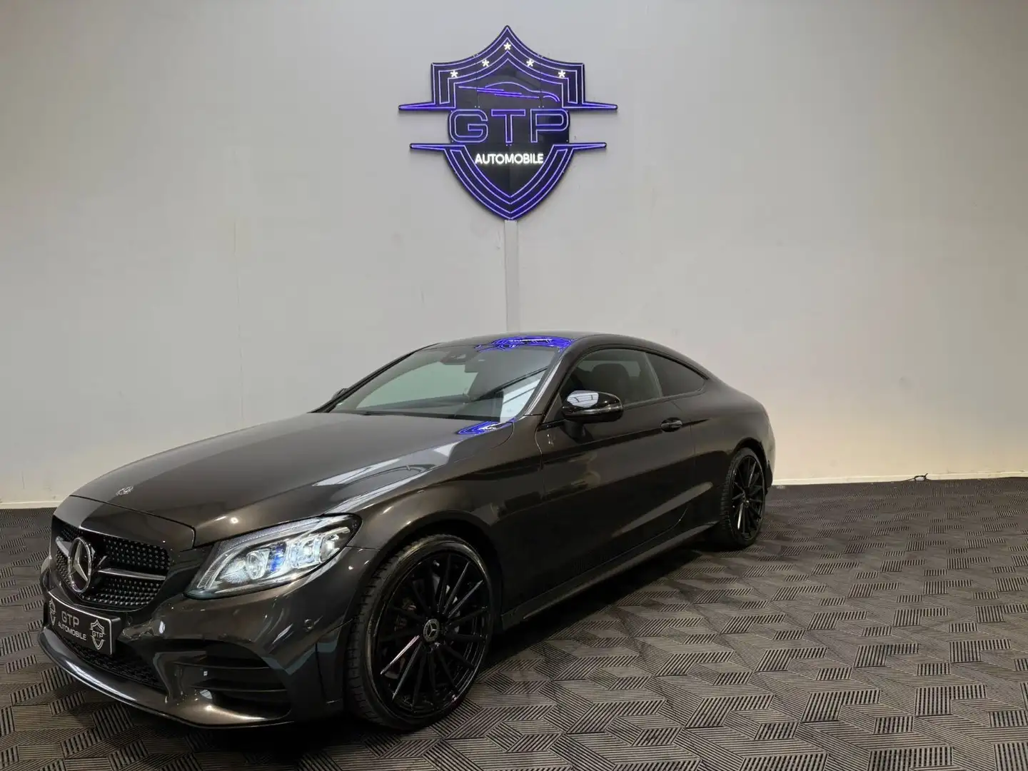 Mercedes-Benz C 200 Coupe  4Matic *AMG*Pano*St.Himmel* Grau - 1