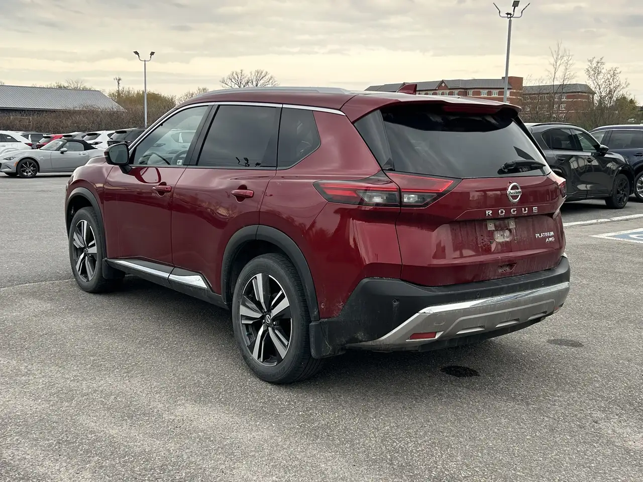 Nissan Rogue снимка Nissan Rogue