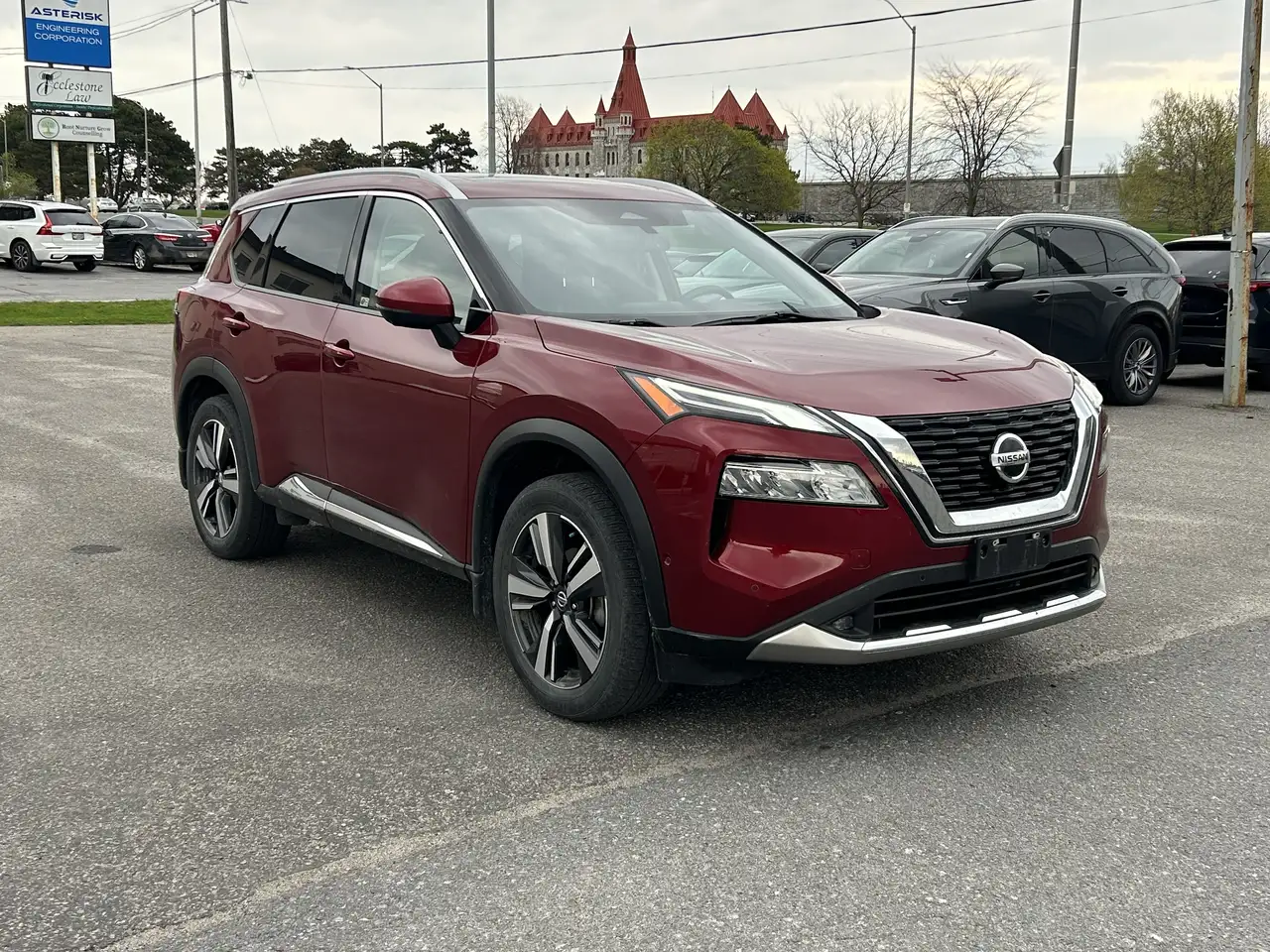 Nissan Rogue снимка Nissan Rogue