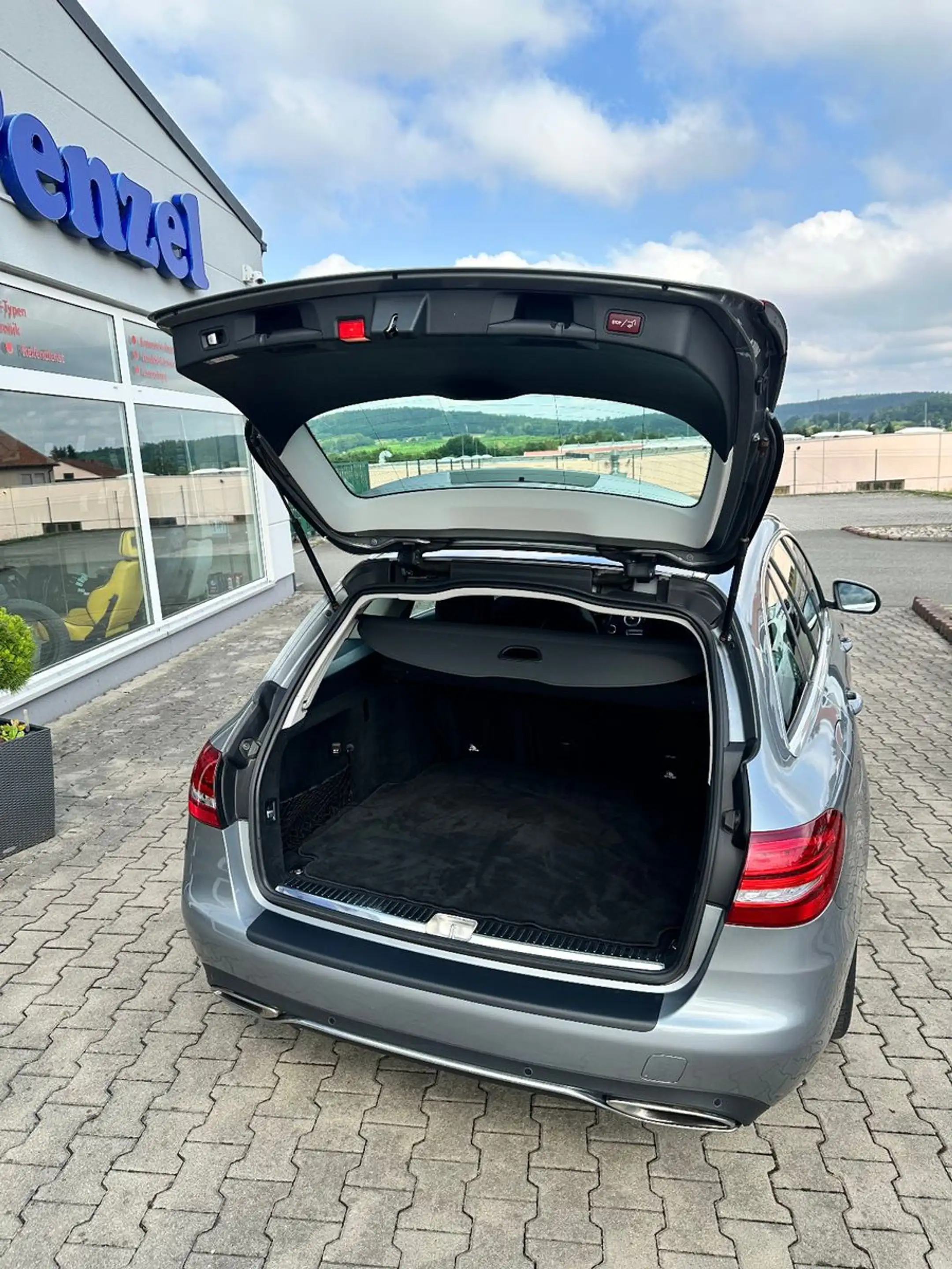Mercedes-Benz C 250 C T-Modell AHK, SH, LED — photo 6