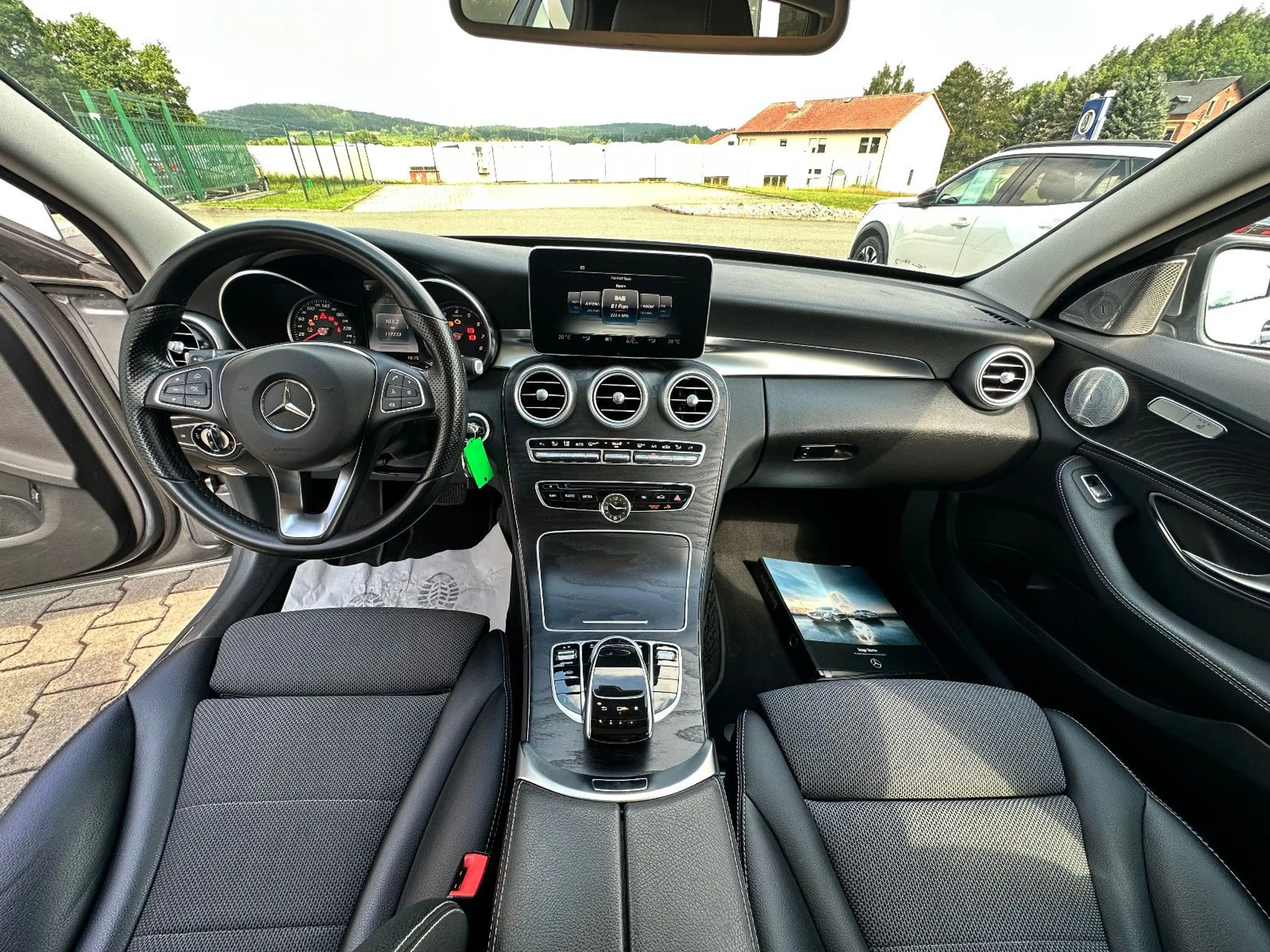 Mercedes-Benz C 250 C T-Modell AHK, SH, LED — photo 12