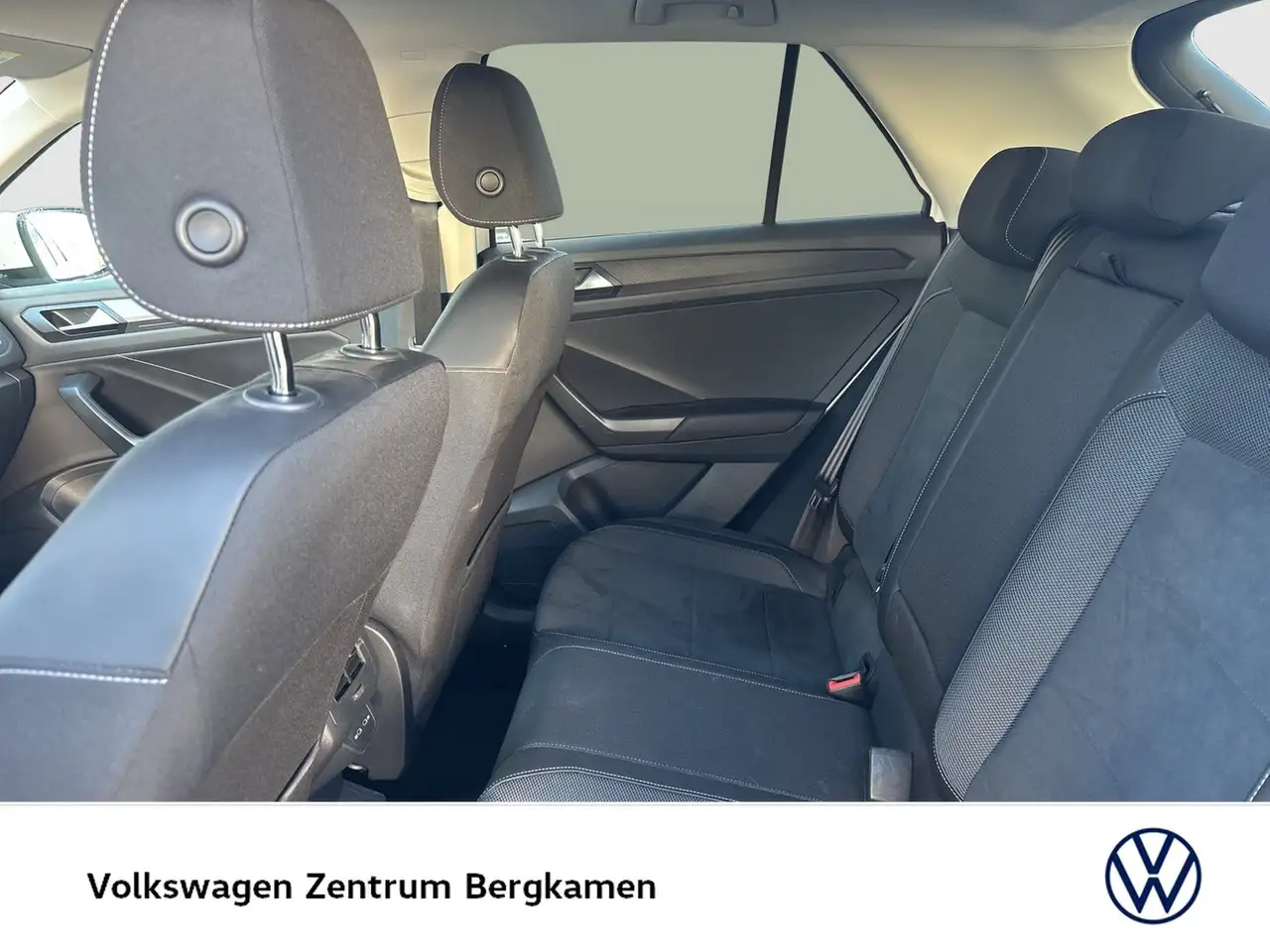 Volkswagen T-Roc 2.0 STYLE CAM ACC NAVI LM17 LED+ CARPLAY 9