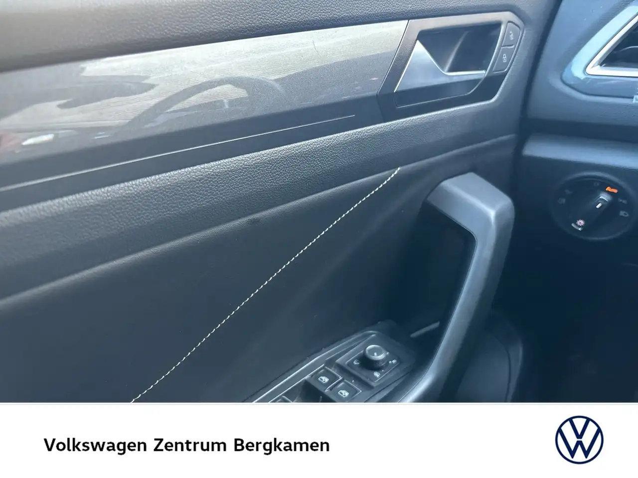 Volkswagen T-Roc 2.0 STYLE CAM ACC NAVI LM17 LED+ CARPLAY 16