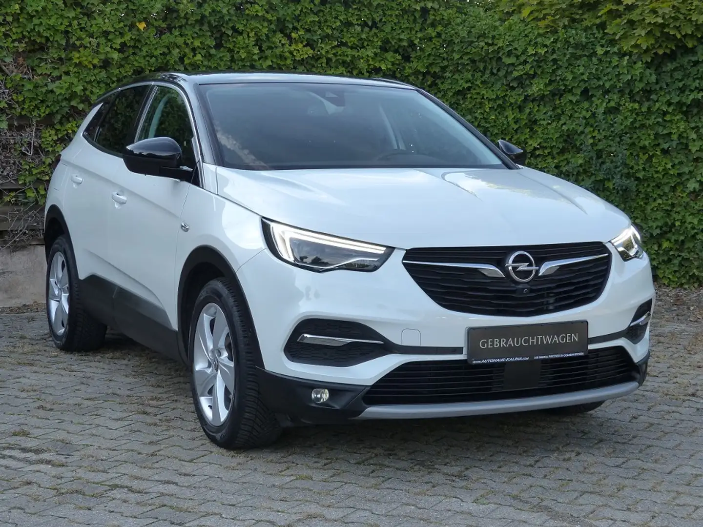 Opel Grandland X 1.2 Start/Stop Automatik Innovation Blanc - 2