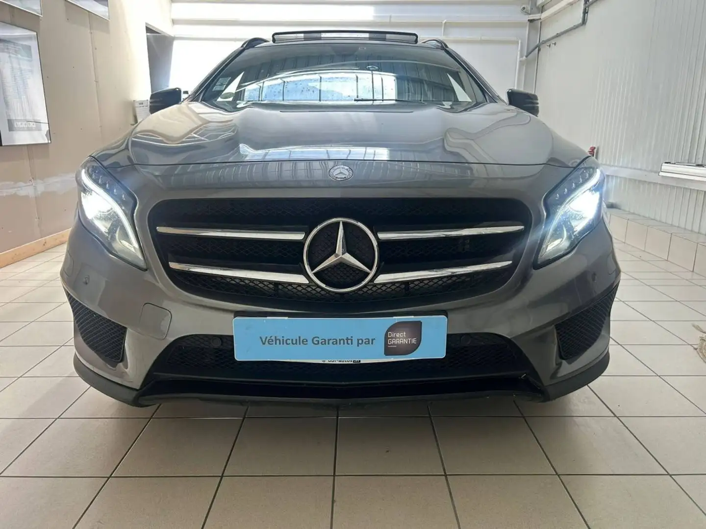 Mercedes-Benz GLA 220 220 CDI FASCINATION Gris - 2