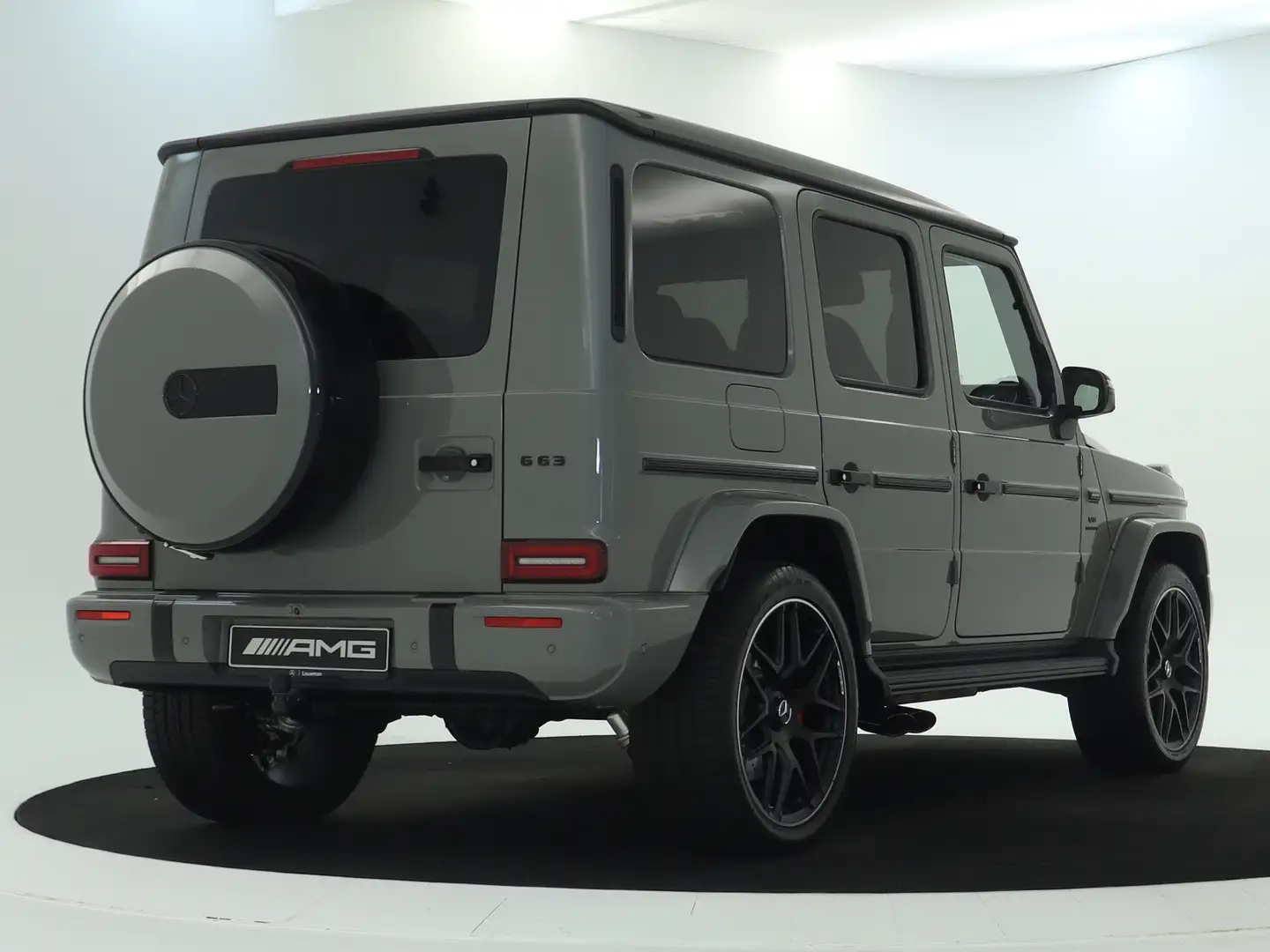 Mercedes-Benz G 63 AMG Inclusief 24 maanden Mercedes-Benz Certified garan Grijs - 2