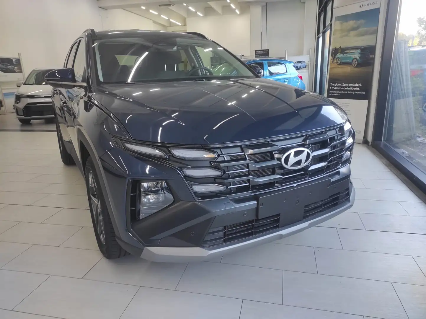 Hyundai TUCSON 1.6 HEV 2WD XTECH MY25 Rood - 1