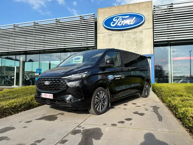 Ford Tourneo Custom 2.5PHEV - Titanium X - LWB - 8 plaatsen - DEMO