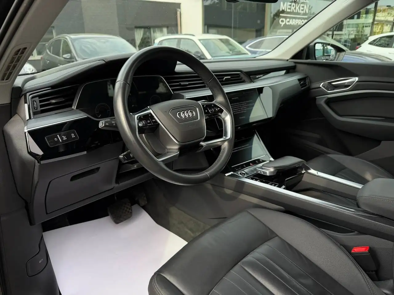 Audi e-tron 50 QUATTRO LEDER CAMERA 19" — 4/13