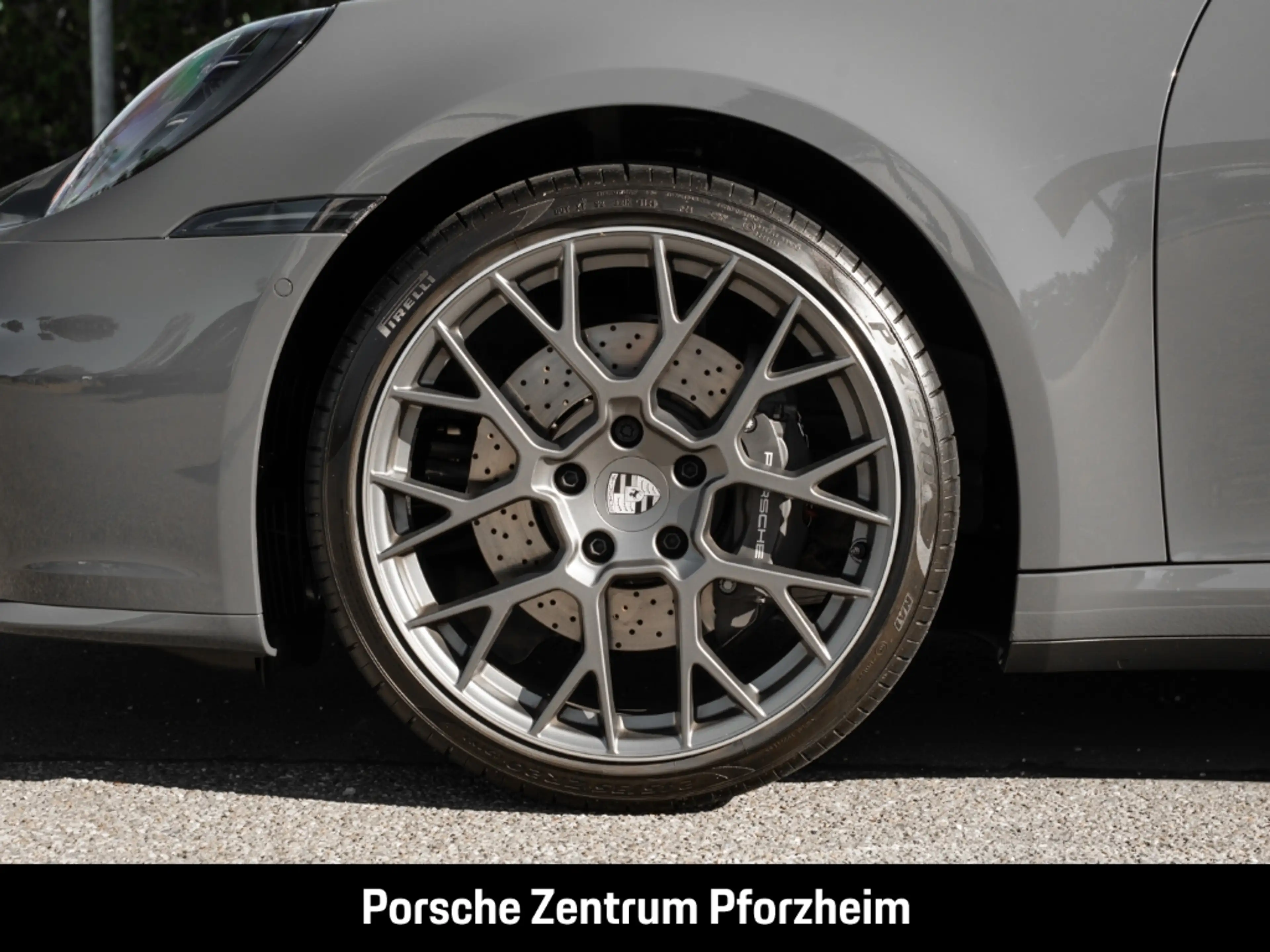 Porsche 992 -2 (911) Carrera — photo 15