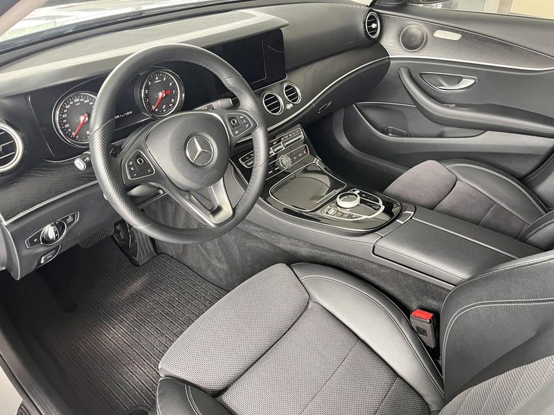 Mercedes-Benz E 200 Avantgarde /Navi/LED/R.Kamera/ — photo 12