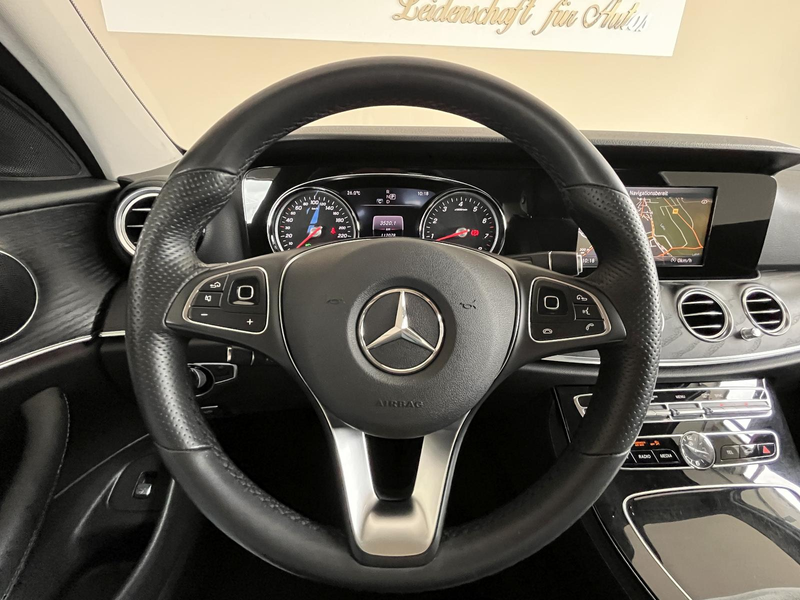Mercedes-Benz E 200 Avantgarde /Navi/LED/R.Kamera/ — photo 14