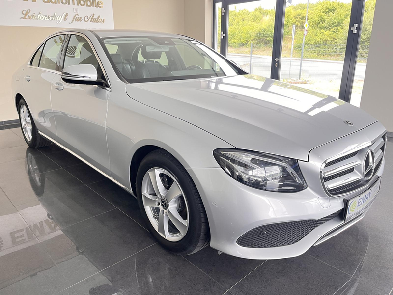 Mercedes-Benz E 200 Avantgarde /Navi/LED/R.Kamera/ — photo 3