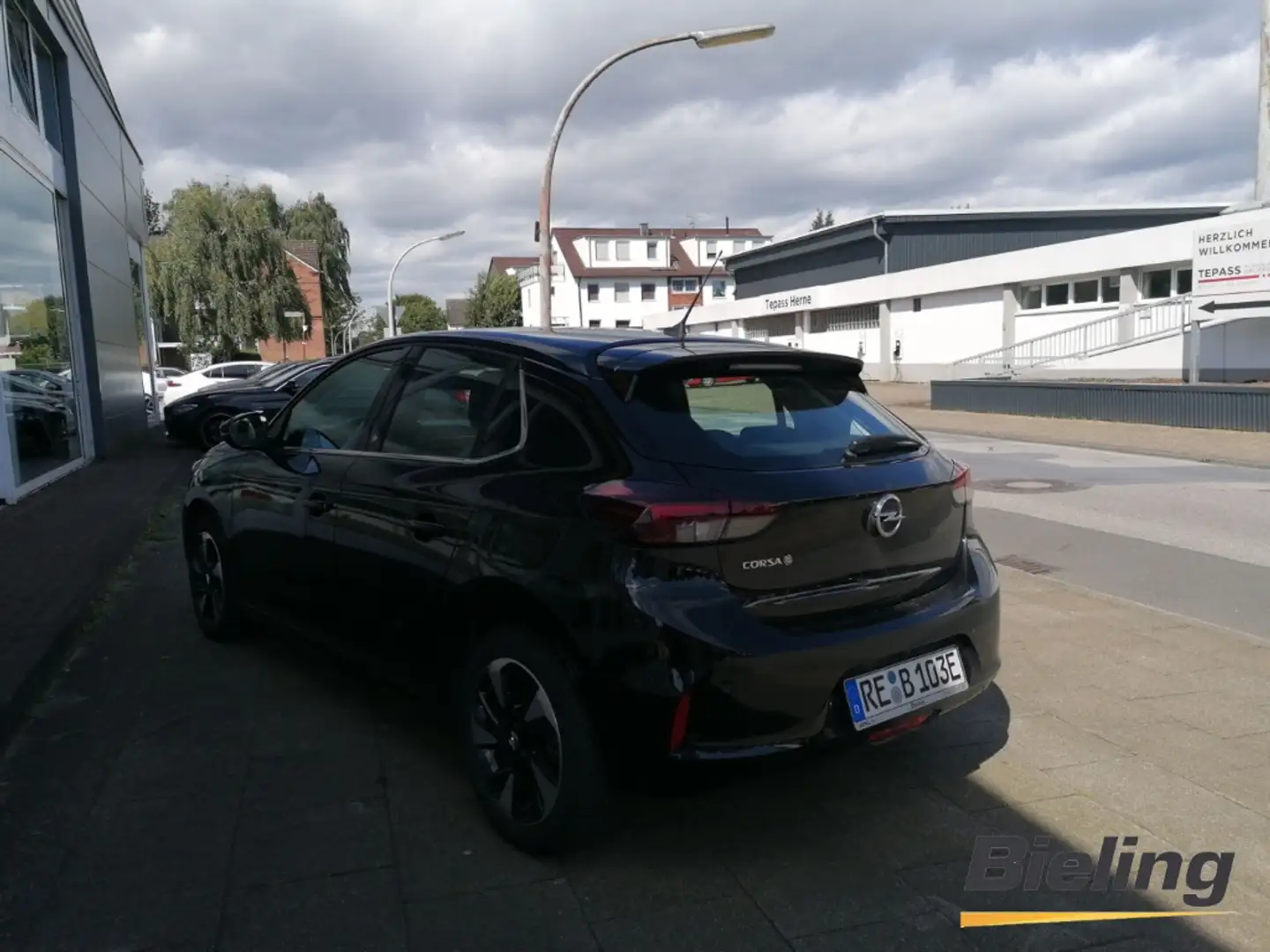 Opel Corsa-e Elegance -  Elektromotor,  Navi  , Allwetterreifen Schwarz - 2