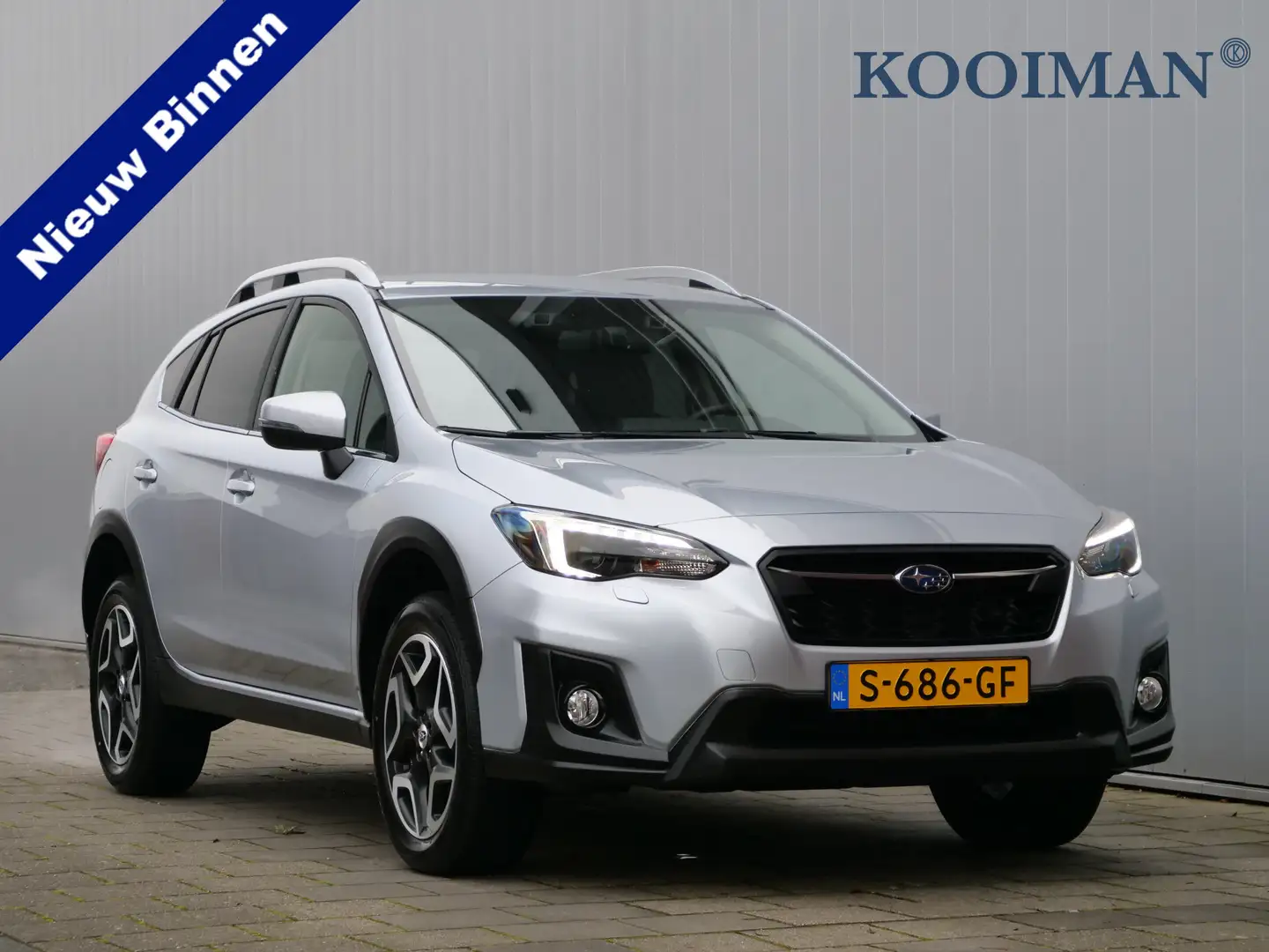 Subaru XV 2.0i Premium 157 Pk Automaat Navigatie / DAB / App Grau - 1