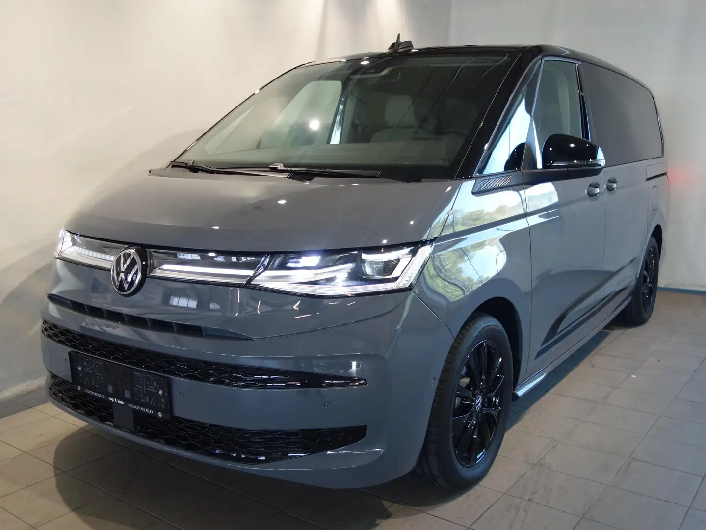 Volkswagen T7 Multivan Edition lang TDI DSG Grau - 1