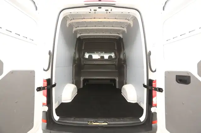 Volkswagen Crafter view 4