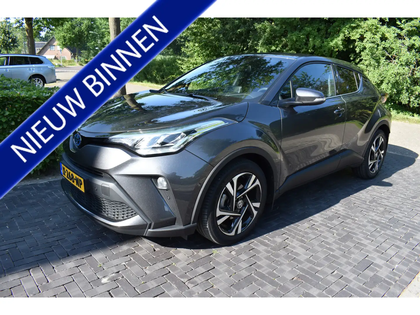Toyota C-HR 2.0 Hybrid GR-Sport '23 153PK LUXE UITV. Grijs - 1