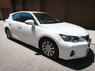 CT 200h