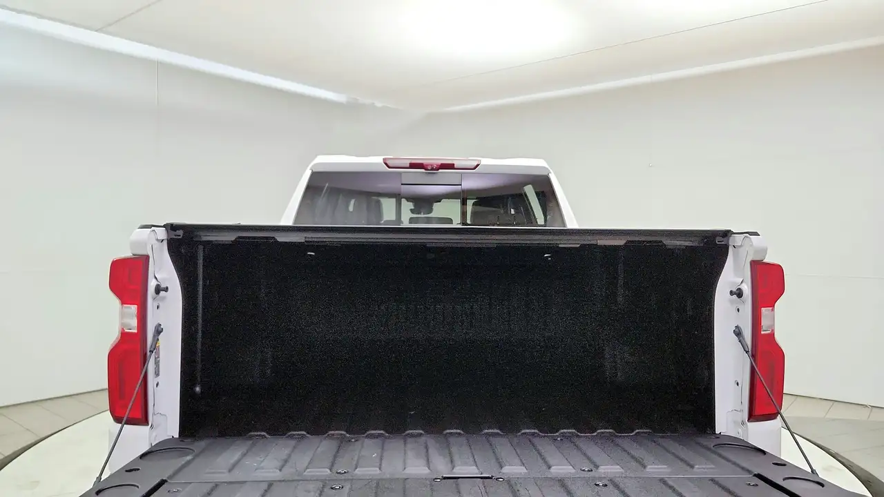 Chevrolet Silverado 1500 photo Chevrolet Silverado 1500