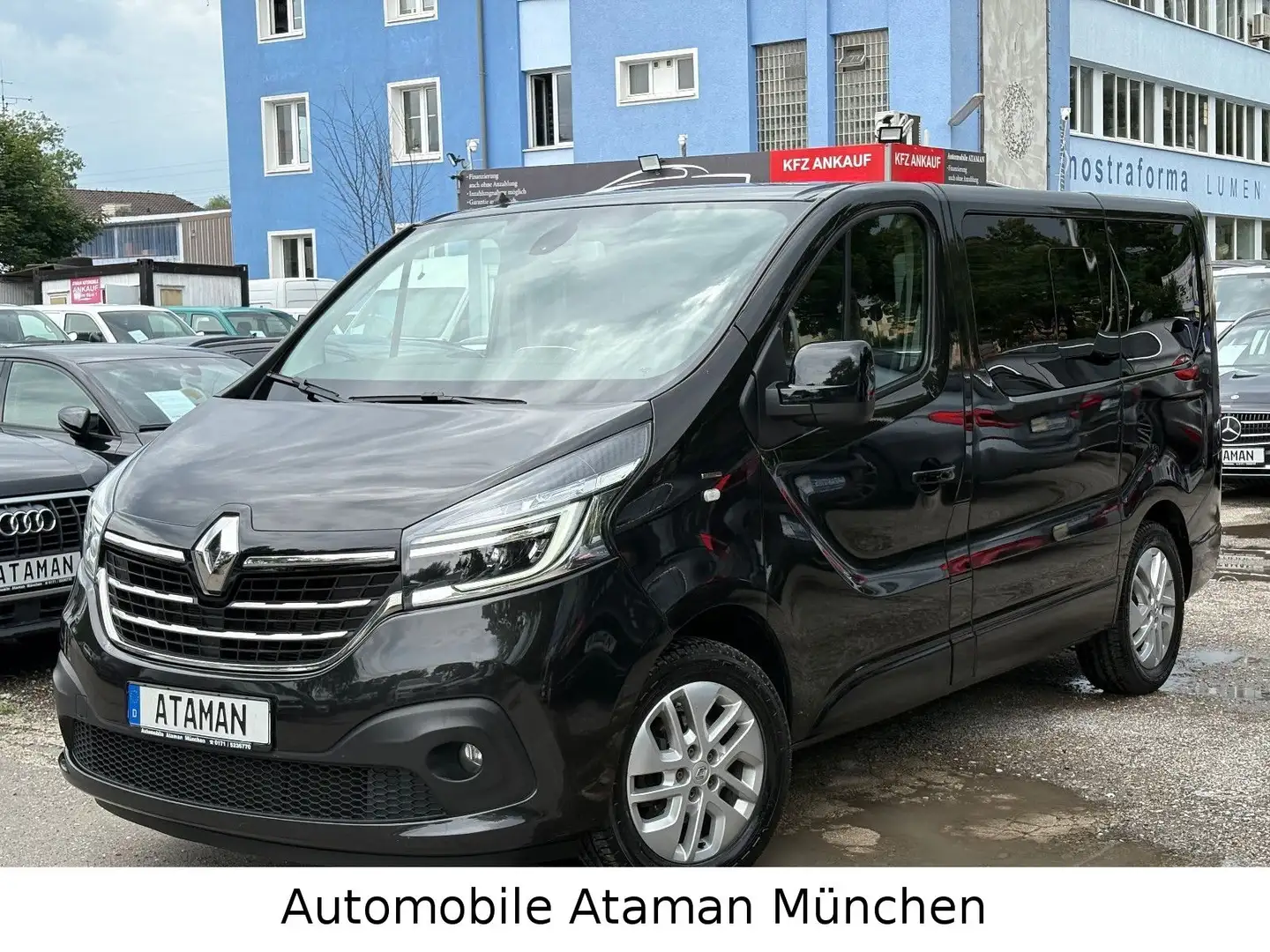 Renault Trafic 2.0 dCi *SpaceClass* Energy Aut. Standhzg Černá - 1