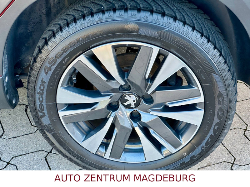 Peugeot 2008 Crossway *1.HAND*NAVI*PDC*TEMPOMAT*SITZH* — photo 9