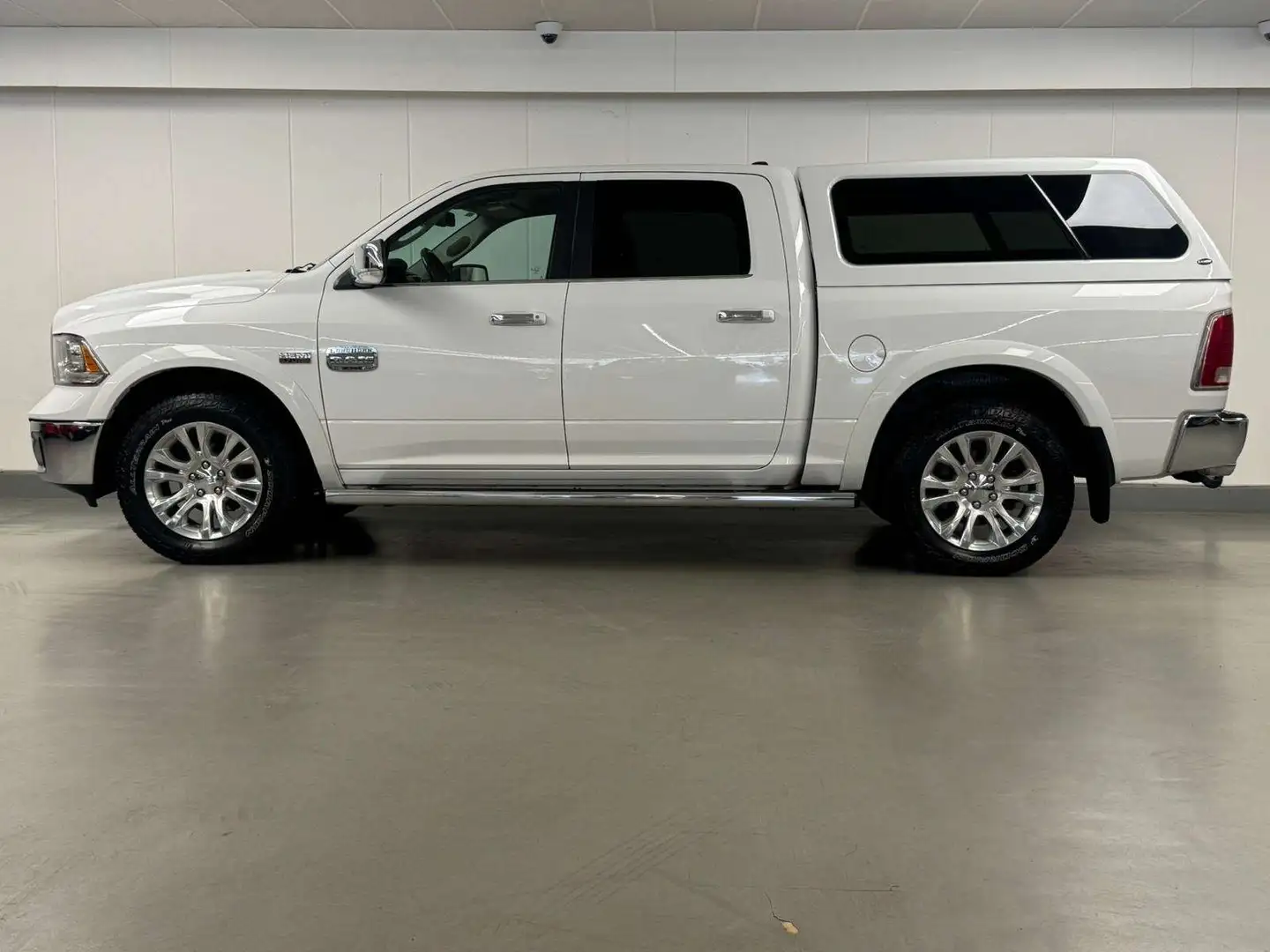 Dodge RAM 5.7I 401 CV LARAMIE LPG HARDTOP TVAC Blanc - 2