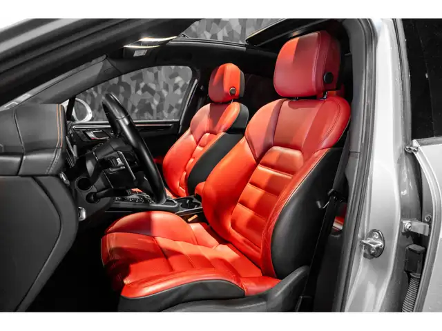Porsche Macan view 10