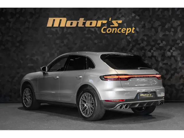 Porsche Macan view 7
