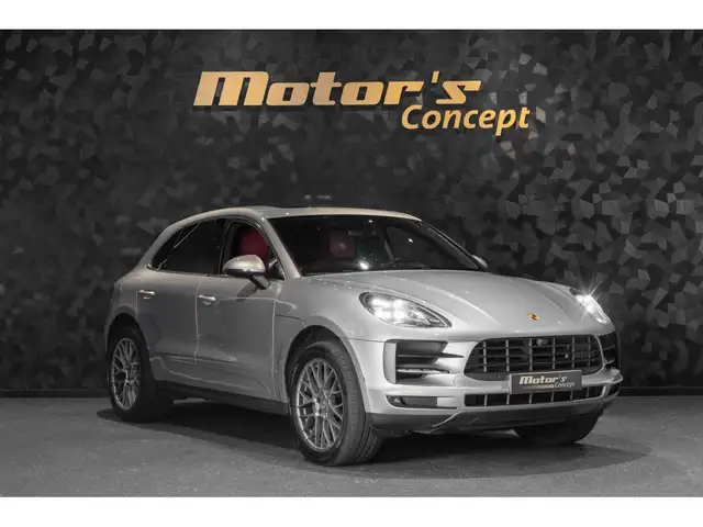 Porsche Macan view 6
