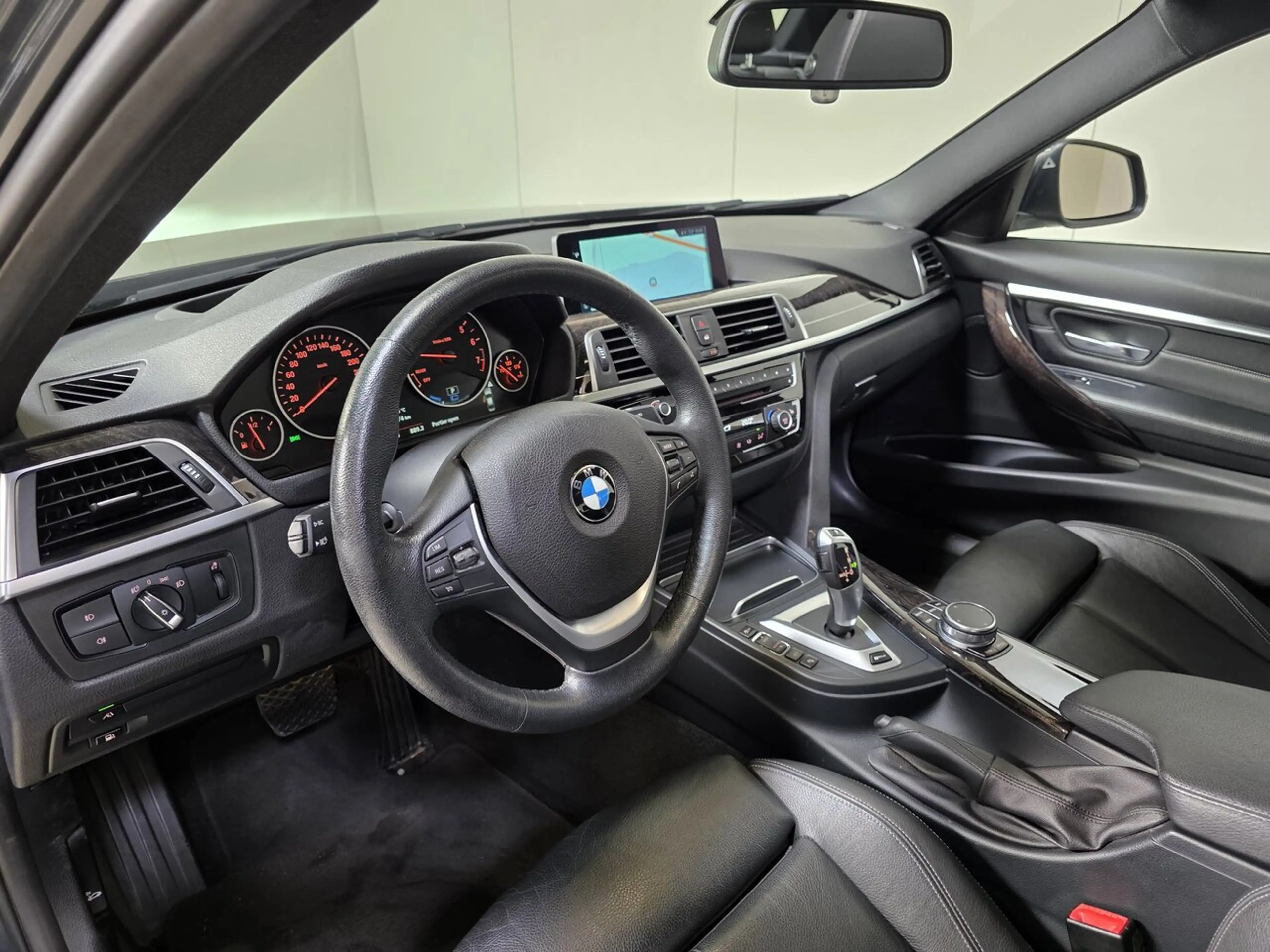 BMW 330 e iPerformance Hybrid Autom. - GPS - Topstaat! — photo 22