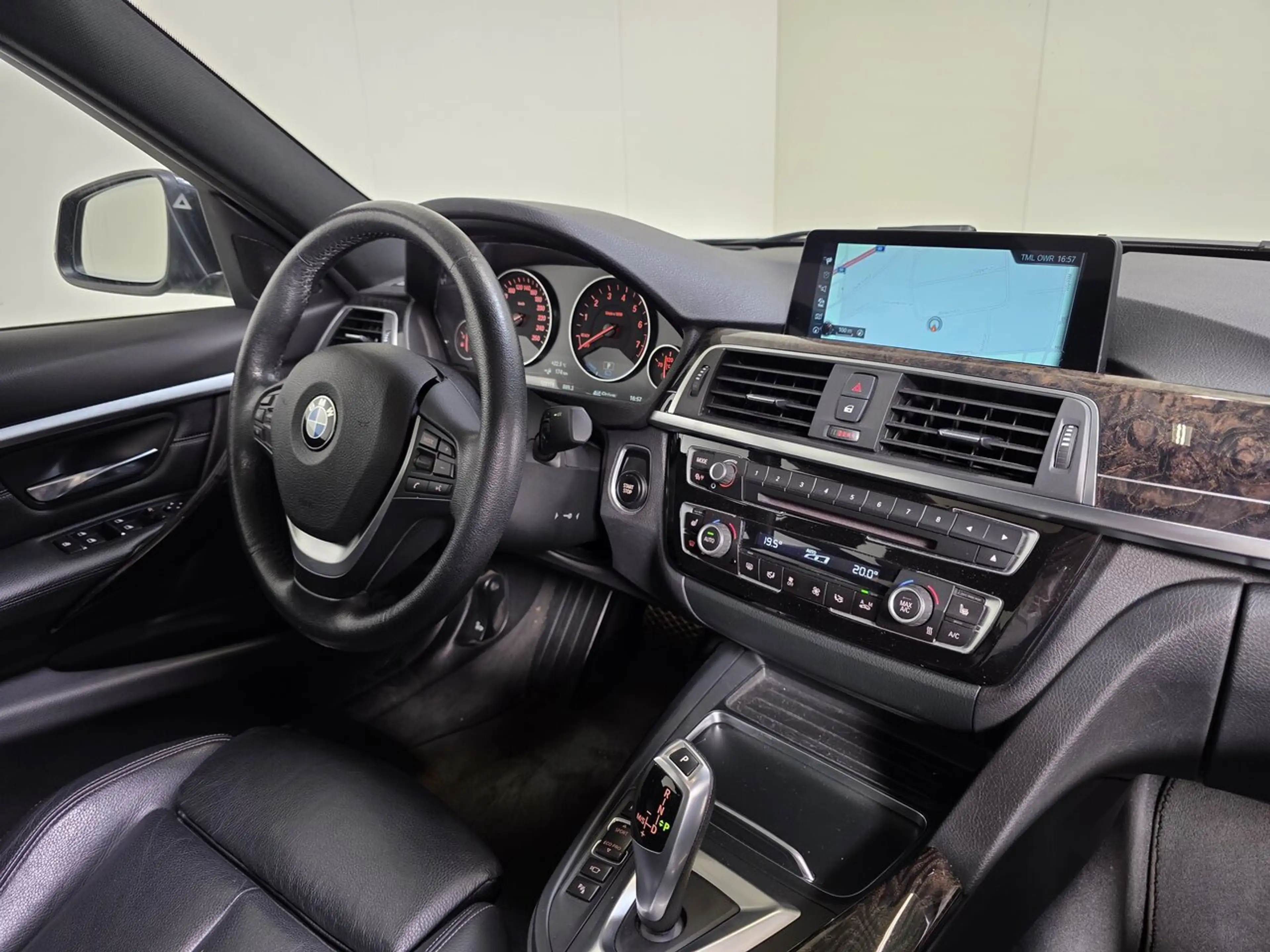 BMW 330 e iPerformance Hybrid Autom. - GPS - Topstaat! — photo 17