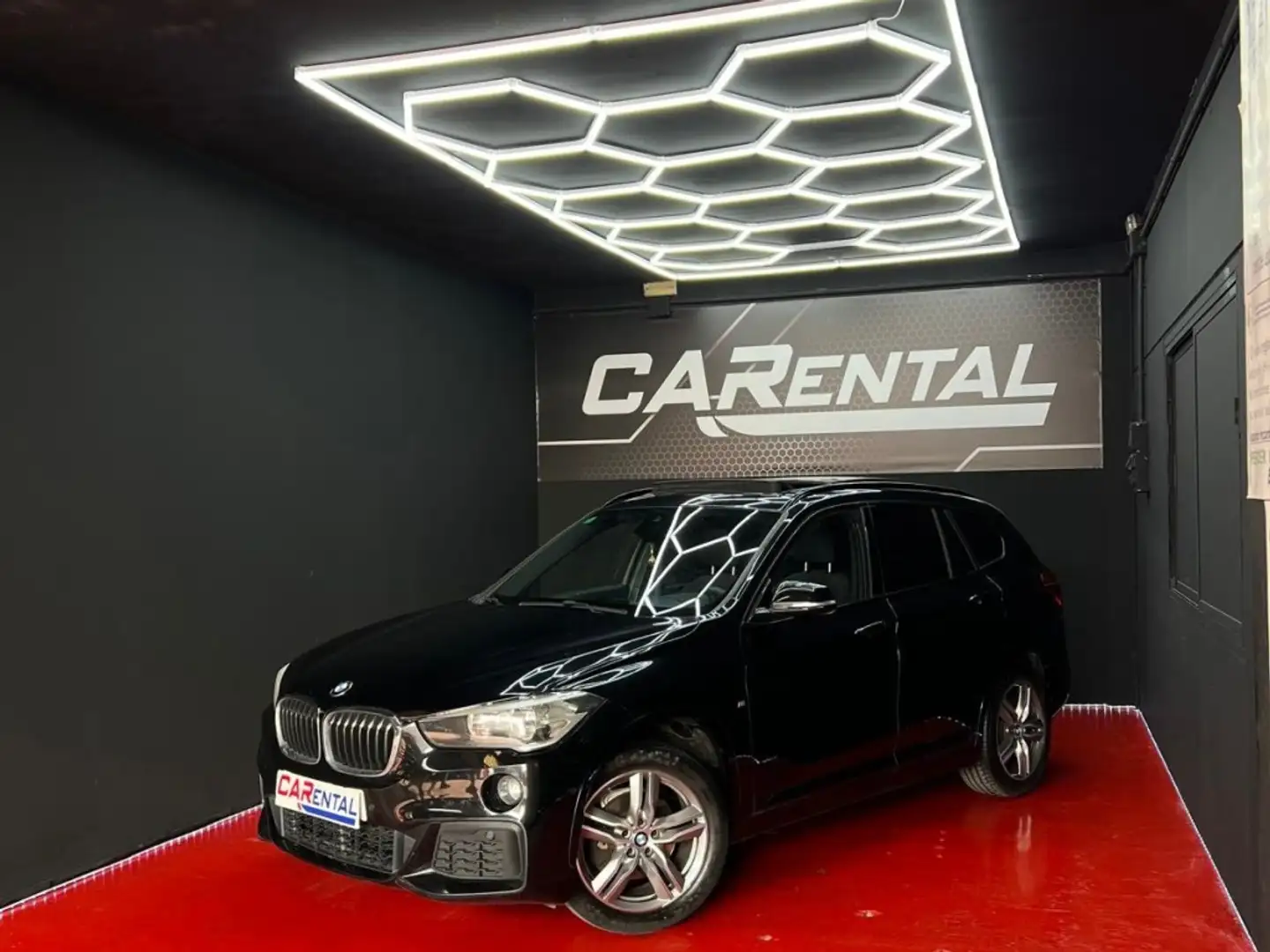 BMW X1 xDrive 18d Negro - 1
