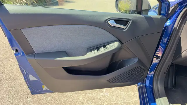 Renault Clio view 7