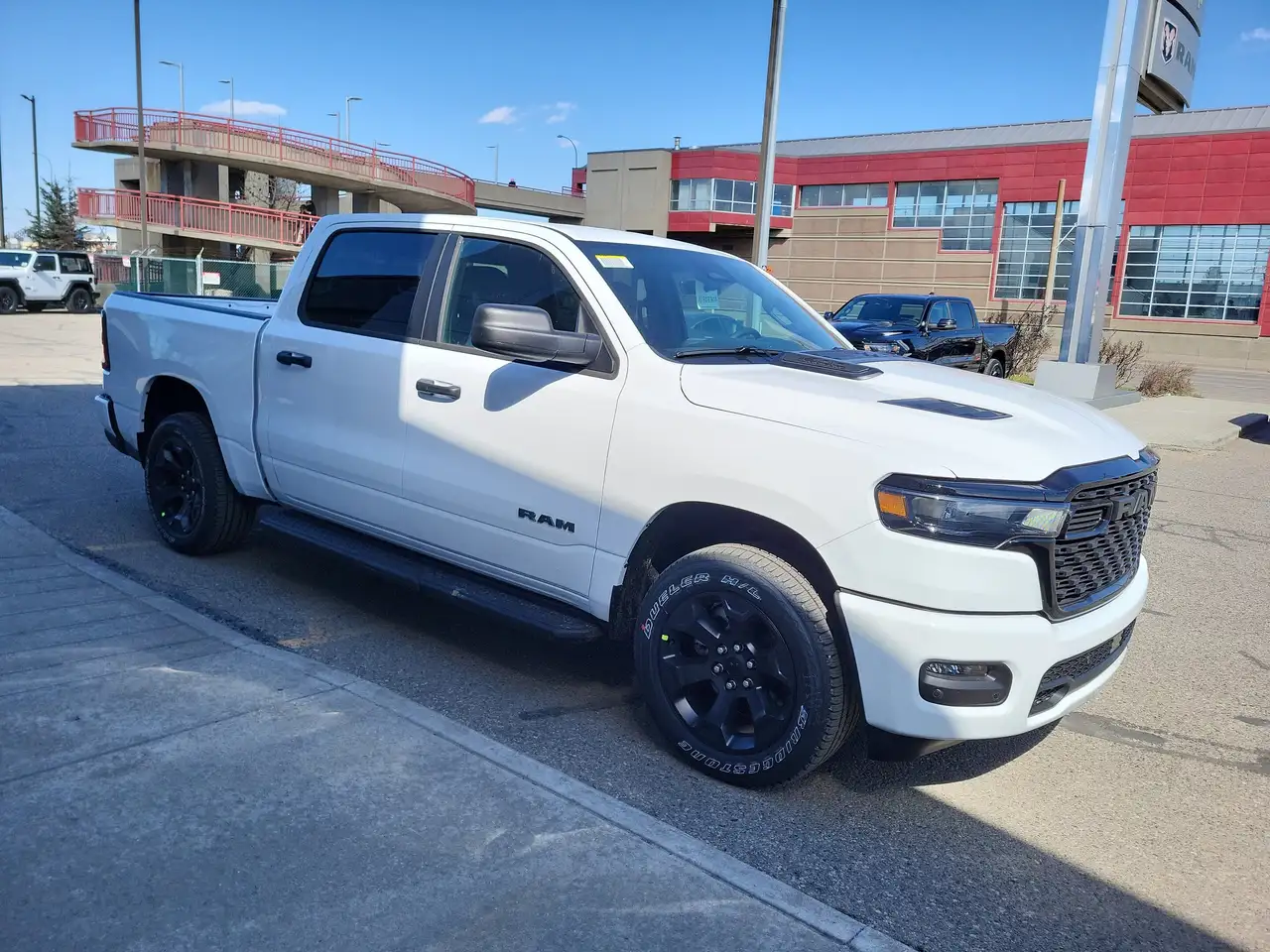 RAM 1500 снимка RAM 1500
