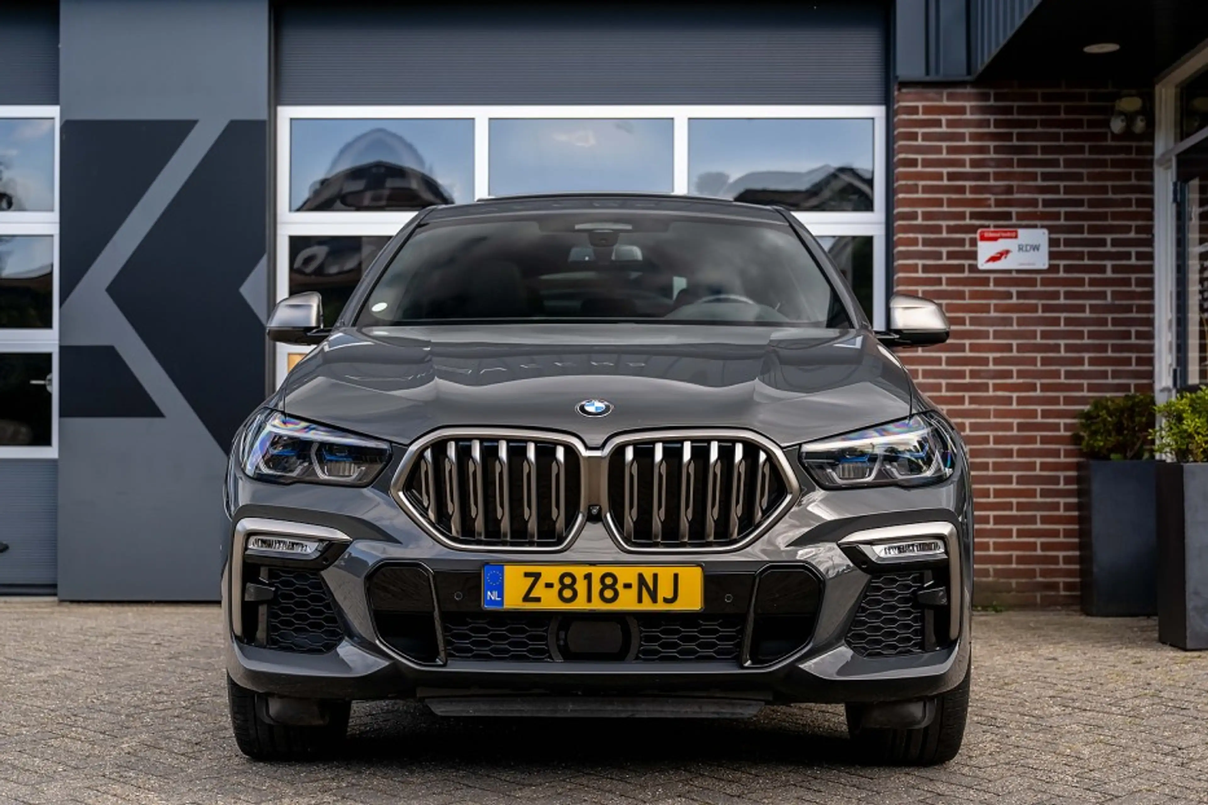 BMW X6 M50i xDrive | Panorama | M-Performance Uitlaat | D — photo 12