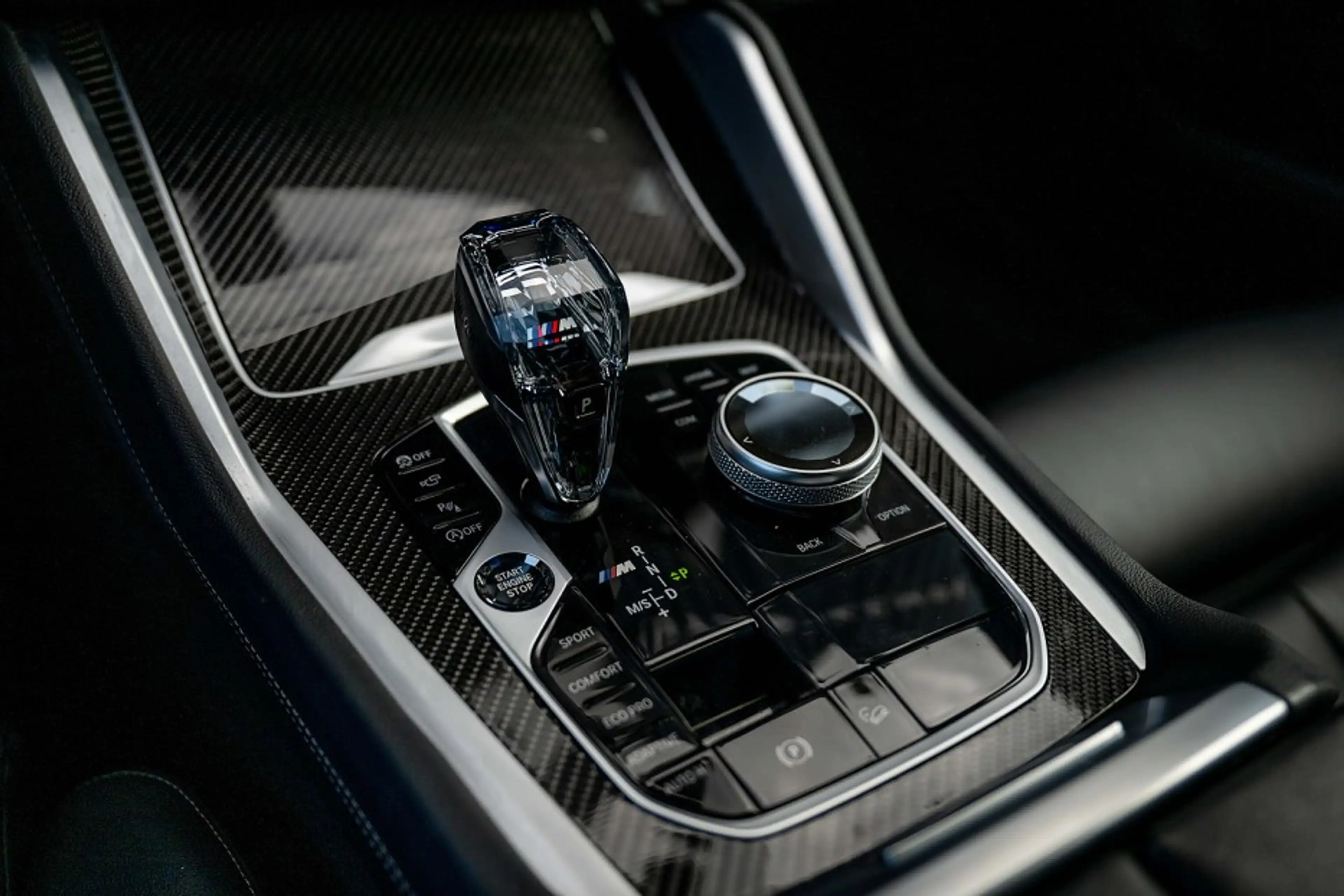 BMW X6 M50i xDrive | Panorama | M-Performance Uitlaat | D — photo 25