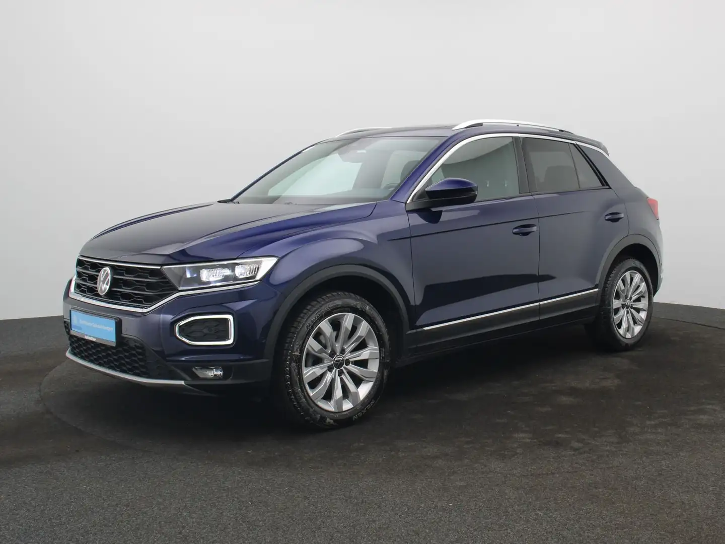 Volkswagen T-Roc Sport 1.5 TSI DSG / Navi, Pano, AHK, LED Blau - 2