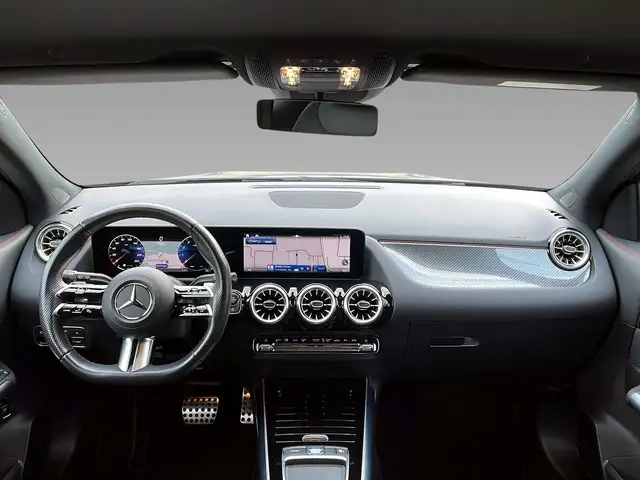 Mercedes-Benz Gla view 11