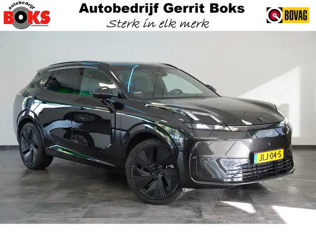 2025 Lynk & Co 08 in Black for sale